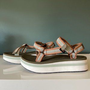 TEVA Flatform Universal Sandals